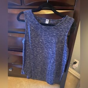 Old Navy Tank Top 🛼